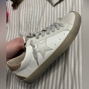 ShuShop Sneakers
